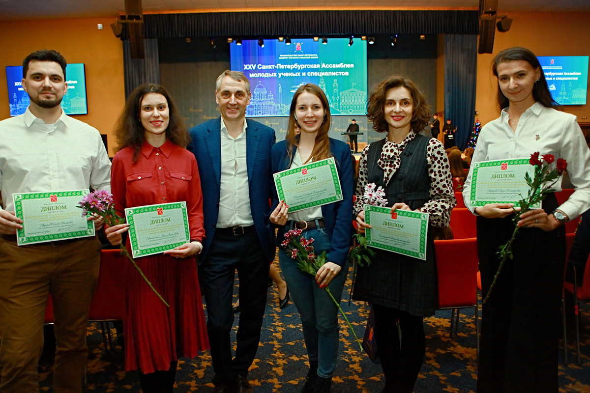 4 молодых ученых ИММиТ получили гранты правительства Санкт-Петербурга